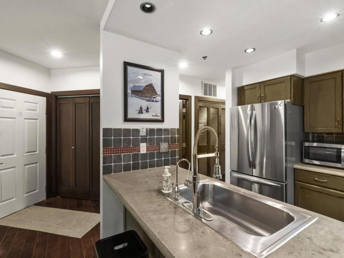 パークシティ Gorgeous 1Br Steps From Lifts With Private Hot Tubヴィラ エクステリア 写真