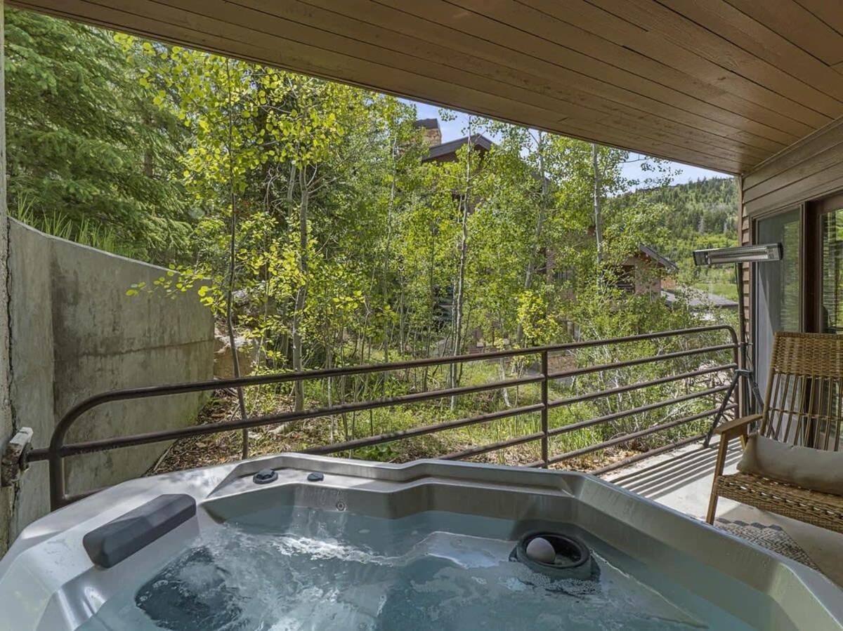 パークシティ Gorgeous 1Br Steps From Lifts With Private Hot Tubヴィラ エクステリア 写真